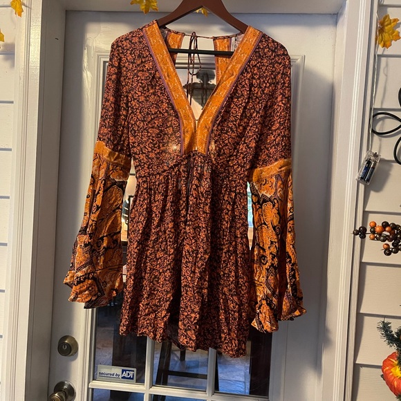 Free People x small boho bell sleeves tie top open back floral jumper shorts - Picture 3 of 9